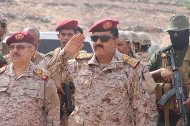 عامٌ من تعيين الوزير الداعري.. تفعيل للمؤسسات واستئناف للكليات الحربية واهتمام بالجبهات