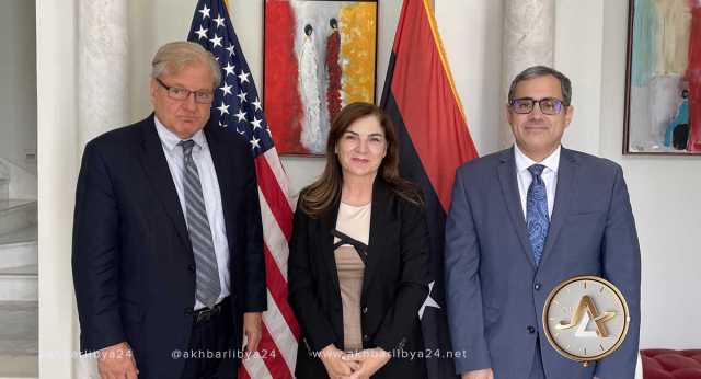 المبعوث الأمريكي يشيد بدور مفوضية شؤون اللاجئين في مساعدة المتضررين بشرق ليبيا