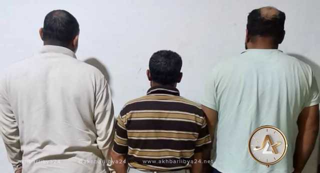 ضبط ثلاثة وافدين في سرت مطلوبين في قضية نصب في صبراتة