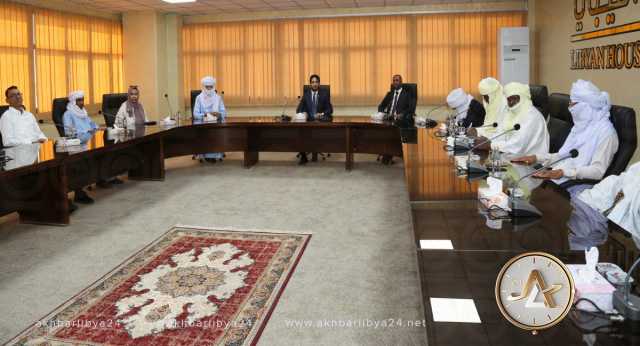 دومة يناقش مسألة الرقم الإداري مع مجلس شيوخ قبائل الطوارق في ليبيا 