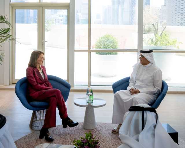وزير الاتصالات يجتمع مع الرئيس والمدير التنفيذي للاستثمار في شركة 'ألفابت وجوجل'