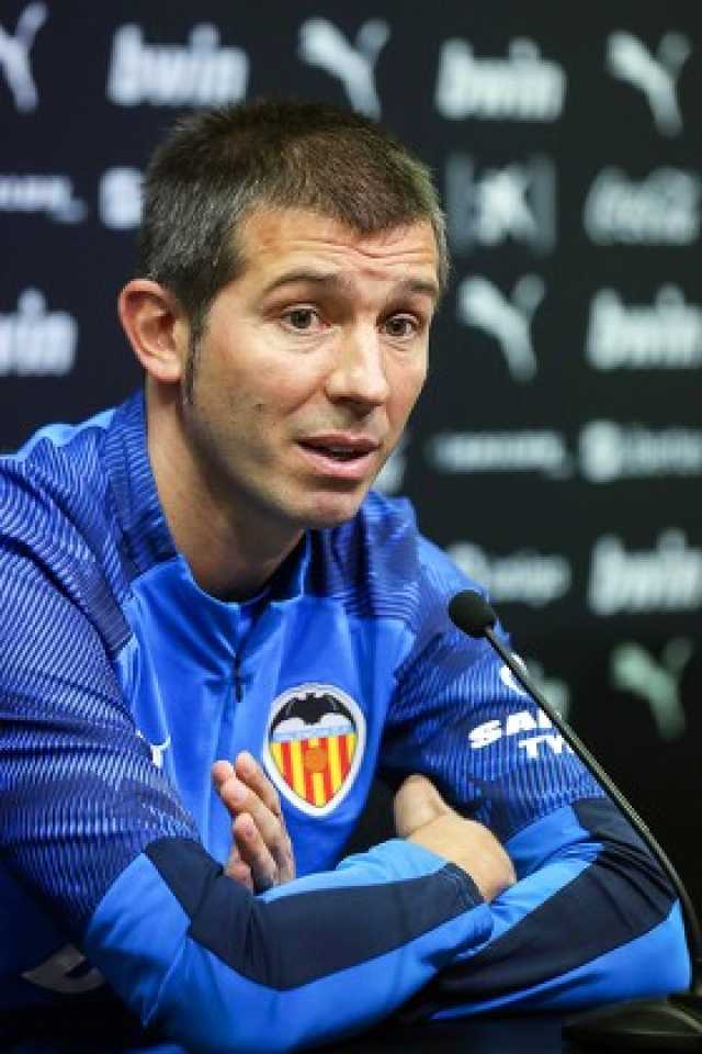 ألبرت سيلاديس لوبيز مساعد لوبيتجي في ريال مدريد للعرب .. خبرته  الأوروبية تعزز طموحات قطر في كأس العالم 2026