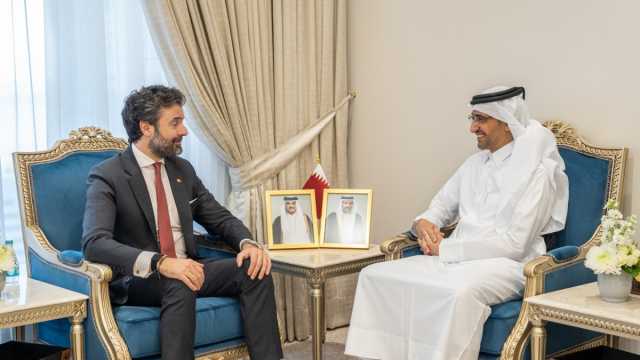 وزير العدل ووزير الدولة لشؤون مجلس الوزراء يجتمع مع السفير الإسباني