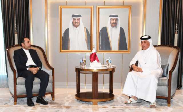 وزير الدولة للشؤون الخارجية يجتمع مع السفير الإيراني