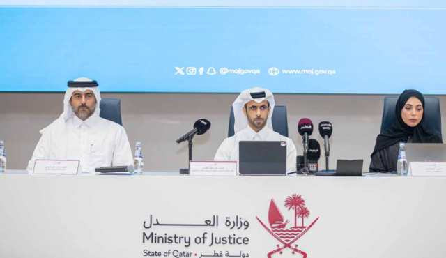 وزير العدل يصدر اللائحة التنفيذية لقانون التسجيل العقاري وقرارات تنظيمية تدعم التحول الرقمي وتعزز البيئة الاستثمارية