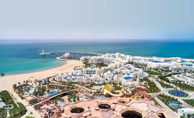 عرض صيفي لا يُقاوم حتى 7 سبتمبر.. «متعة لا تنتهي» في منتجع وفلل هيلتون شاطئ سلوى