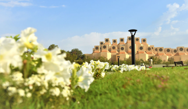 جامعة قطر تطلق مشروع 'الرائد' لتوظيف قدرات الذكاء الاصطناعي في تعزيز المساعدات الإنسانية