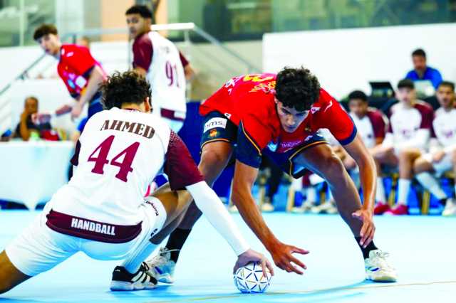 عنابي اليد يلعب على الثالث والرابع