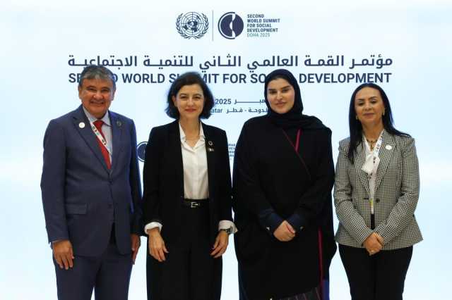 وزير الدولة للتعاون الدولي تجتمع مع عدد من المسؤولين