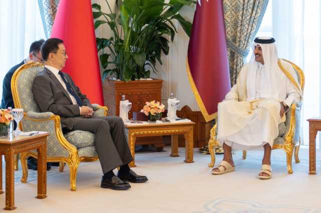 سمو الأمير يستقبل نائب الرئيس الصيني