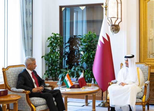 رئيس مجلس الوزراء وزير الخارجية يستقبل وزير الشؤون الخارجية الهندي