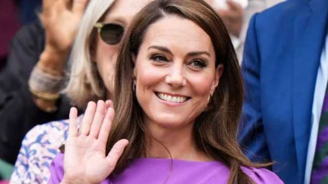 زميلة كيت ميدلتون السابقة تشارك صورة من حفل الكلية.. لم تنشر سابقًا