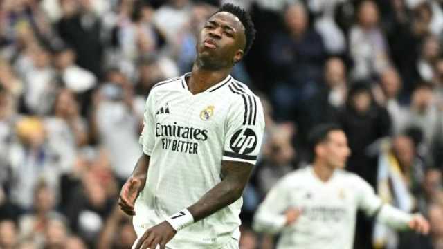 جماهير البرنابيو تُطلق صافرات الاستهجان على فينيسيوس وريال مدريد أمام فالنسيا