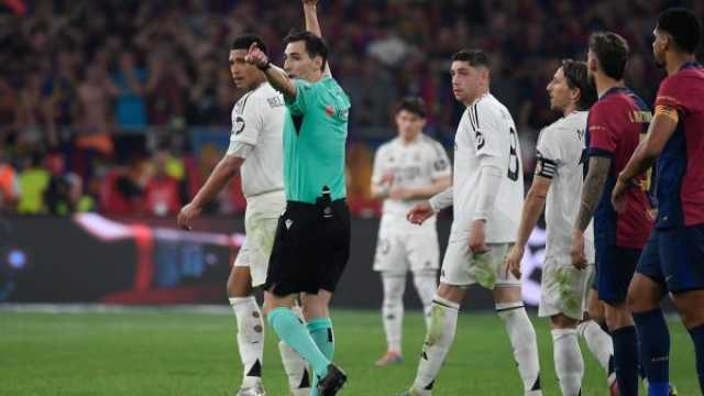 روديجير مهدد بالإيقاف الطويل بعد واقعة الثلج مع حكم نهائي الكأس ضد برشلونة
