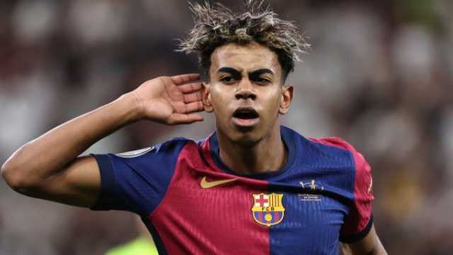 هل ينهار برشلونة أمام الإغراء السعودي؟ 400 مليون يورو على طاولة الفتى الذهبي