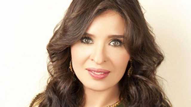 شقيقة الراقصة دينا المنقبة عن الأخيرة: طيبة.. ومن منا بلا خطيئة