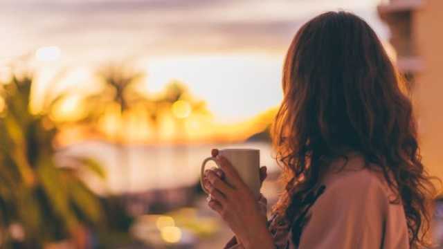 كيف تطور روتينك الصباحي وتبدأ يومك بطاقة إيجابية؟