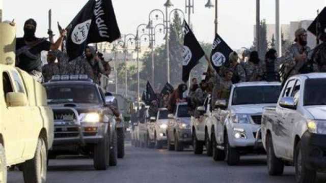 داعش يتبنى أول هجوم ضد الجيش السوري الجديد منذ سقوط نظام الأسد