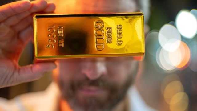 أسعار الذهب تتراجع إلى أدنى مستوى لها