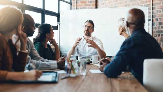 أبراج تحب التملص من العمل والمماطلة.. من هم؟