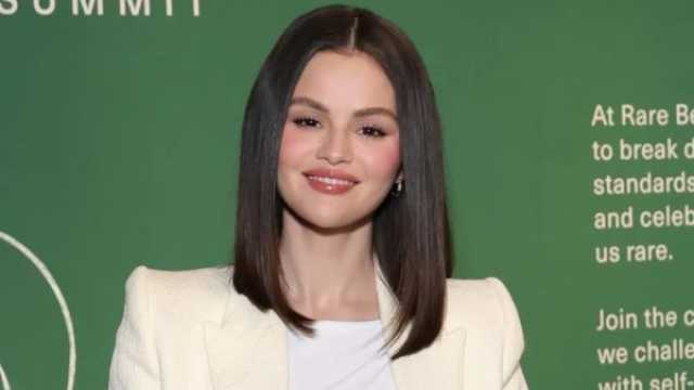 سيلينا غوميز تدعم هايلي بيبر.. وجاستن يعترف بأخطائه