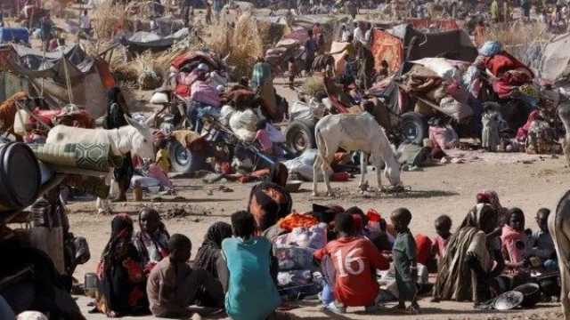 الجيش السوداني يقصف مواقع استراتيجية لـالدعم السريع في دارفور