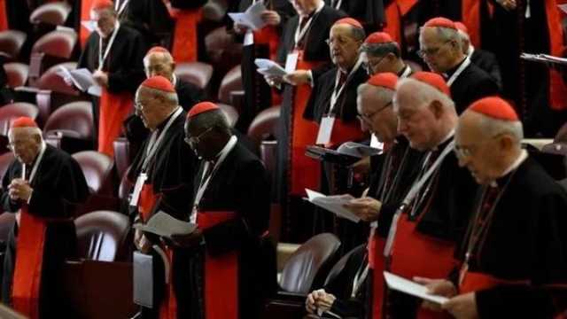 الكونكلاف.. ماذا نعرف عن أكثر عمليات الانتخاب سرية وتعقيداً في العالم؟