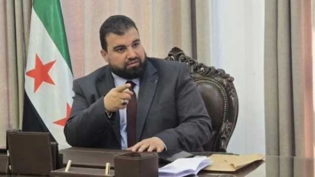 ماذا يحصل في السويداء.. اقتحام مبنى المحافظة واحتجاز المحافظ