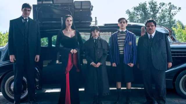 ليدي غاغا مفاجأة الموسم الثاني من Wednesday .. التفاصيل