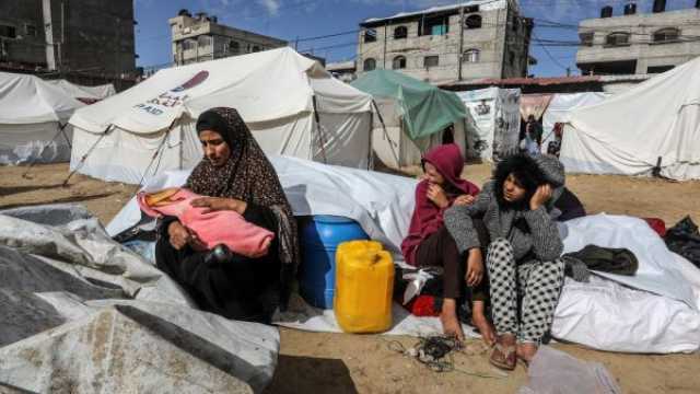 هاكابي يدعو ماكرون لمنح الفلسطينيين أجزاء من أراضيه