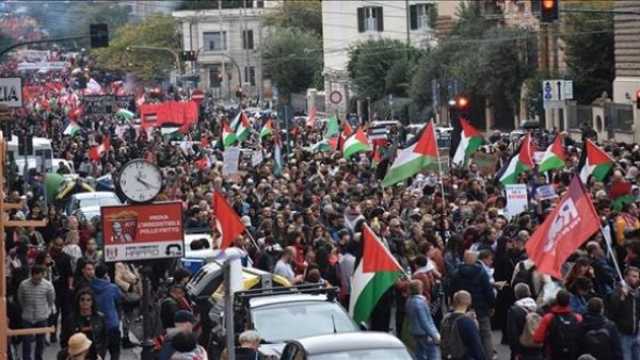 أكثر من ربع مليون شخص يتظاهرون في روما رفضا للحرب على غزة
