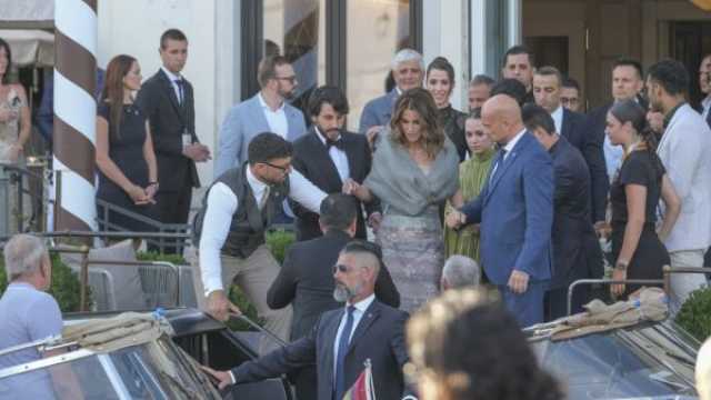 إطلالات الملكة رانيا في زفاف جيف بيزوس ولورين سانشيز