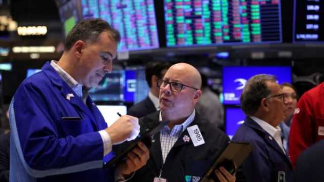 المستثمرون الأجانب يسحبون 44 مليار دولار من الأسهم الأميركية