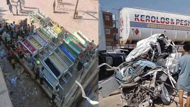 فاجعة تهز مصر.. مقتل 18 فتاة وسائق شاحنة بحادث سير.. وهذه أعمارهم