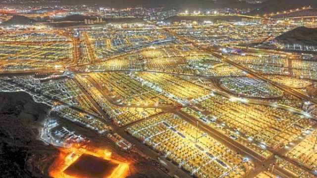 عشية عرفات.. مليون ونصف مليون حاج يستعدون لتأدية الحج الأكبر