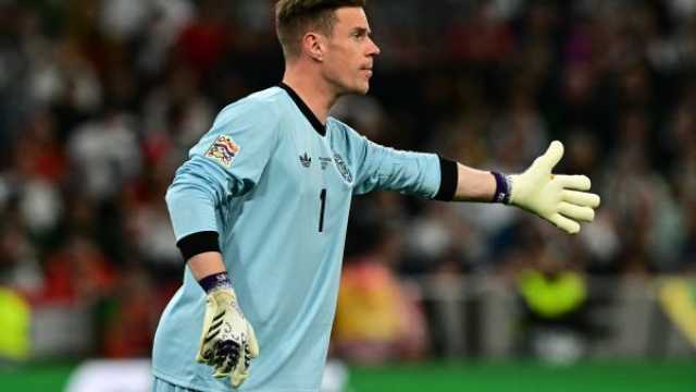 غوارديولا يستهدف حارس برشلونة..هل ينتقل شتيغن إلى مانشستر سيتي؟