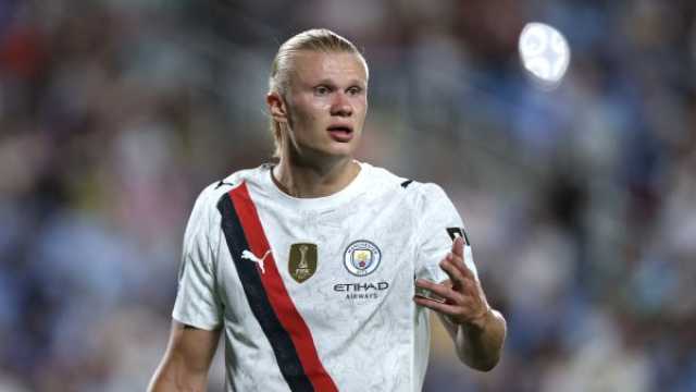 هالاند يطلب من بونو الانضمام إلى مانشستر سيتي بعد تألقه أمامهم