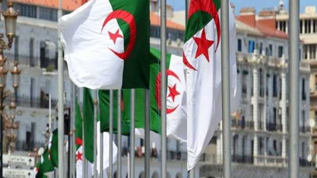 الجزائر: عفو رئاسي بمناسبة عيد الاستقلال والشباب