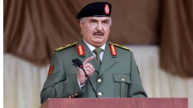 ليبيا ... تجنيس مئات الآلاف من الفلسطينيين ضمن صفقة مع حفتر