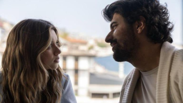 مسلسل إسطنبول حبيبتي يتصدر الترند.. وإنجين أكيوريك وأفراء ساراتش متألقان