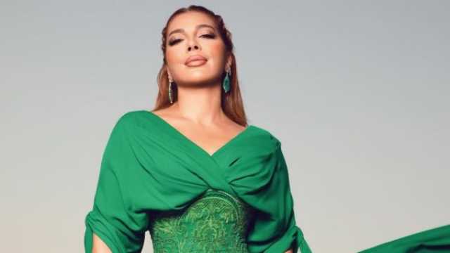 أصالة نصري تخطف الأنظار بإطلالة ساحرة من تصميم كريكور جابوتيان