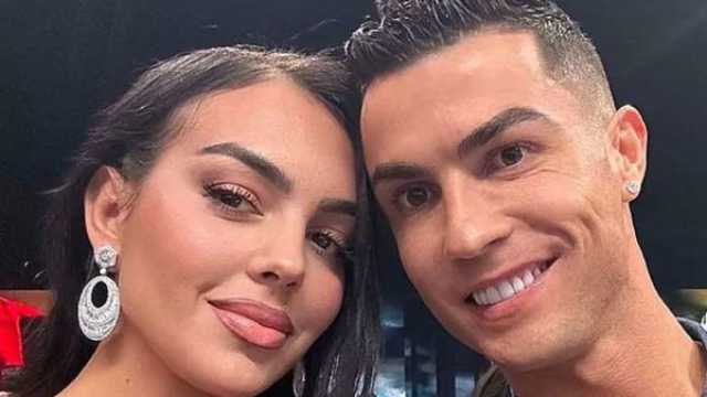 رونالدو يطلب يد جورجينا رودريغيز.. وخاتم أسطوري يوثق الموافقة