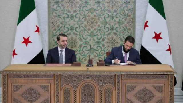 الشرع يعلن حقبة تاريخ جديد.. ما أبرز بنود الإعلان الدستوري السوري؟