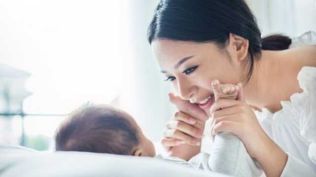 رسائل عيد الأم للأمهات الجدد
