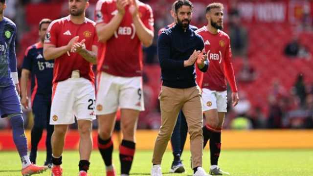 مانشستر يونايتد يضع نجم برشلونة على راداره بصفقة تاريخية