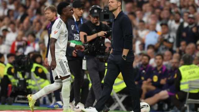 سأرحل عن الفريق..كواليس غضب فينيسيوس بعد استبداله في ليلة انتصار ريال مدريد
