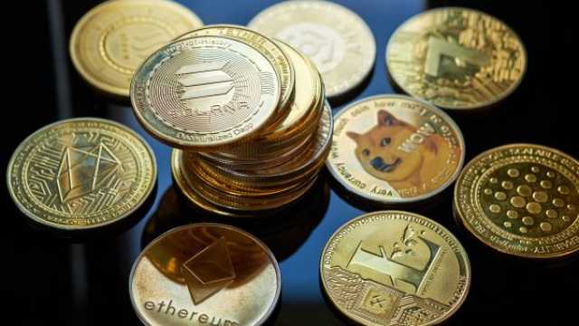 تصريحات ترامب تهوي بأسعار بيتكوين والعملات المشفرة