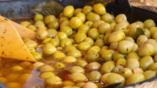 طريقة كبس الزيتون الأخضر