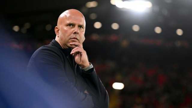 كلوب يكشف عن رسائله الخاصة لسلوت ويدعمه في أزمته الأولى مع ليفربول