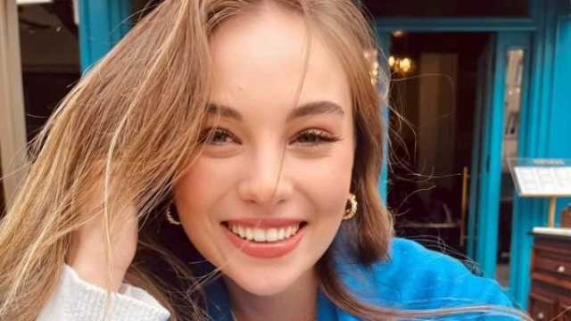 نجمة مسلسل المشرّدون تثير الجدل وتتورّط في حادث طفل على الساحل